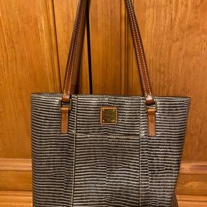 Dooney and Bourke Bag